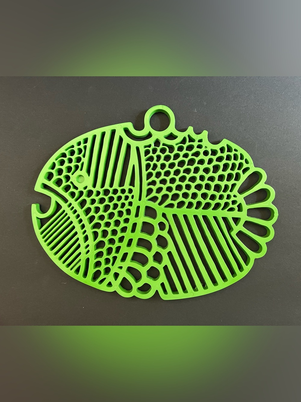 NEW Dansk Gourmet Designs
Melamine Fish Trivet Style CO404YE
Denmark Rare Green